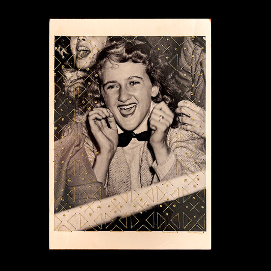 Vintage Postcard | Fan at a Sinatra Concert.